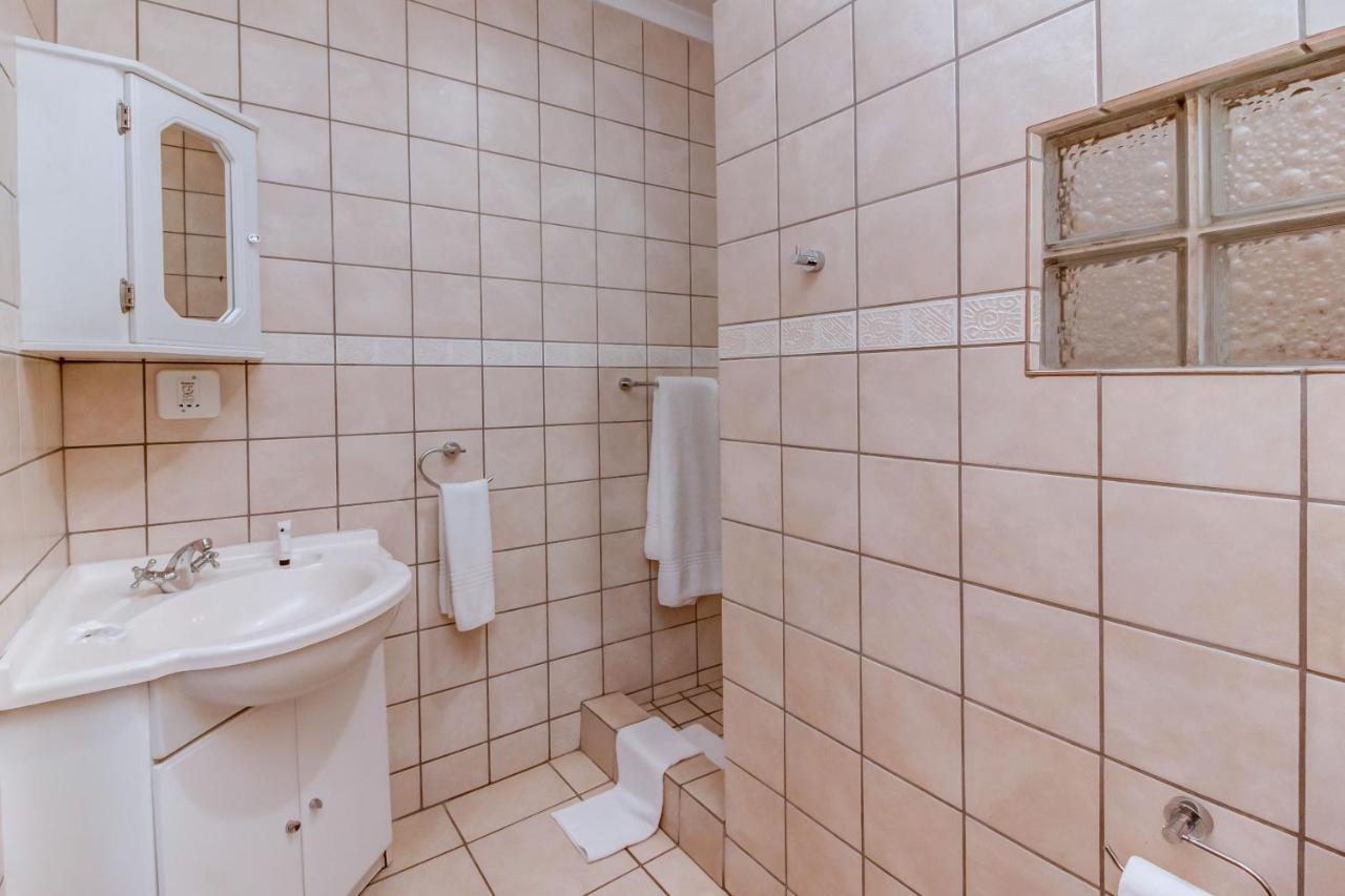 Dalberry Guest House Йоханнесбург Экстерьер фото